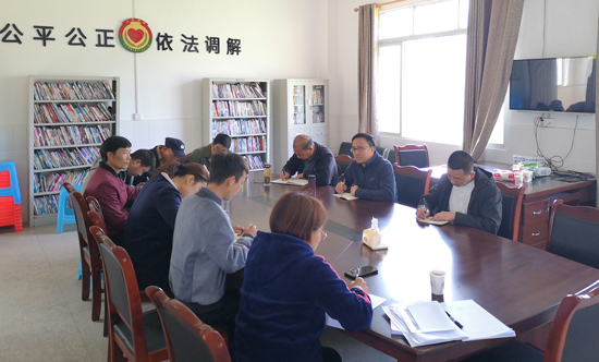 集團(tuán)公司黨委書記、董事長周燕賓一行調(diào)研脫貧攻堅(jiān)工作