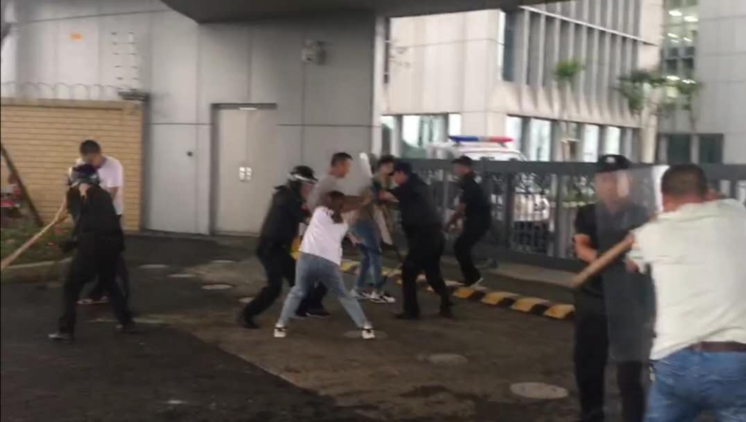 加強(qiáng)反恐演練，提高安全意識(shí)