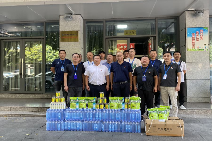 奮戰(zhàn)一線保供水，夏送清涼沁人心
