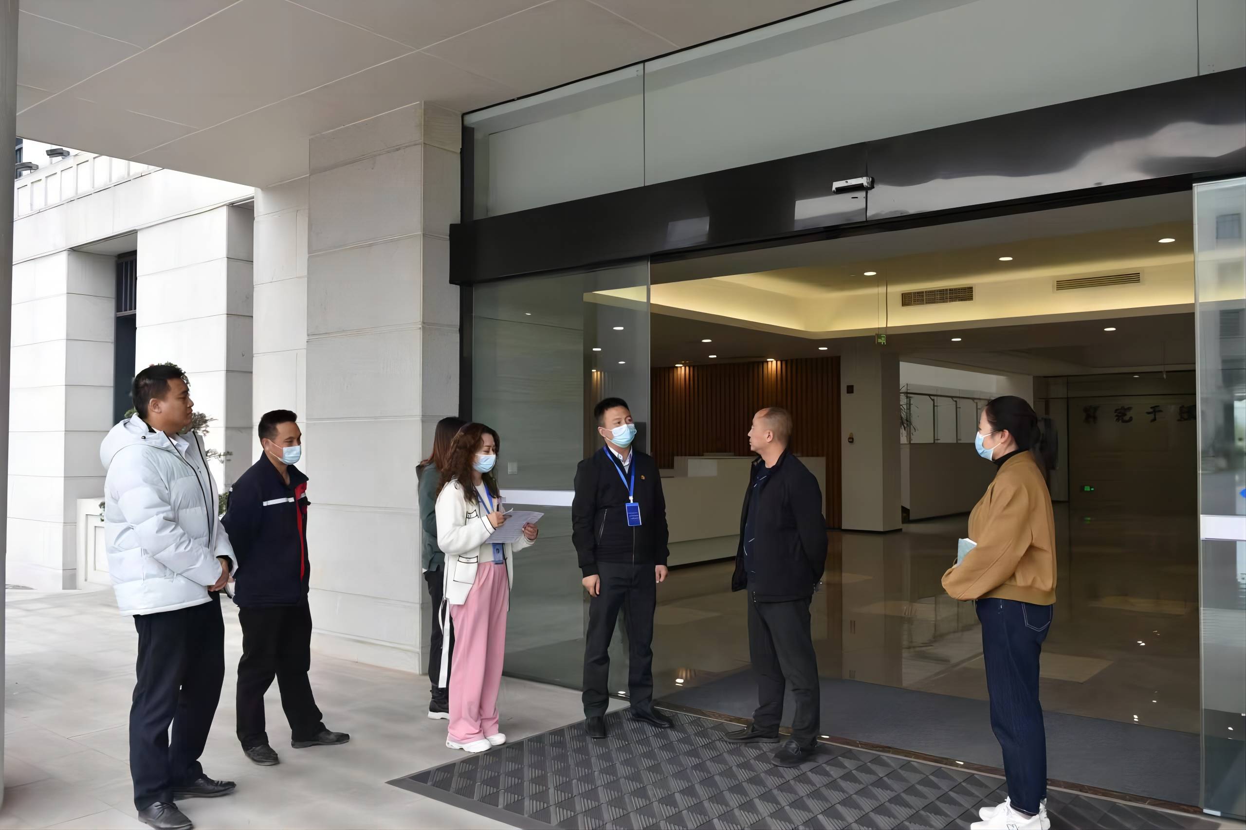 臨港公司建立校企定點聯(lián)系幫扶機(jī)制