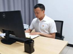《榜樣在身邊》系列報道——陳顯洪、趙金玉：實干擔(dān)當(dāng)促發(fā)展 立足崗位建新功